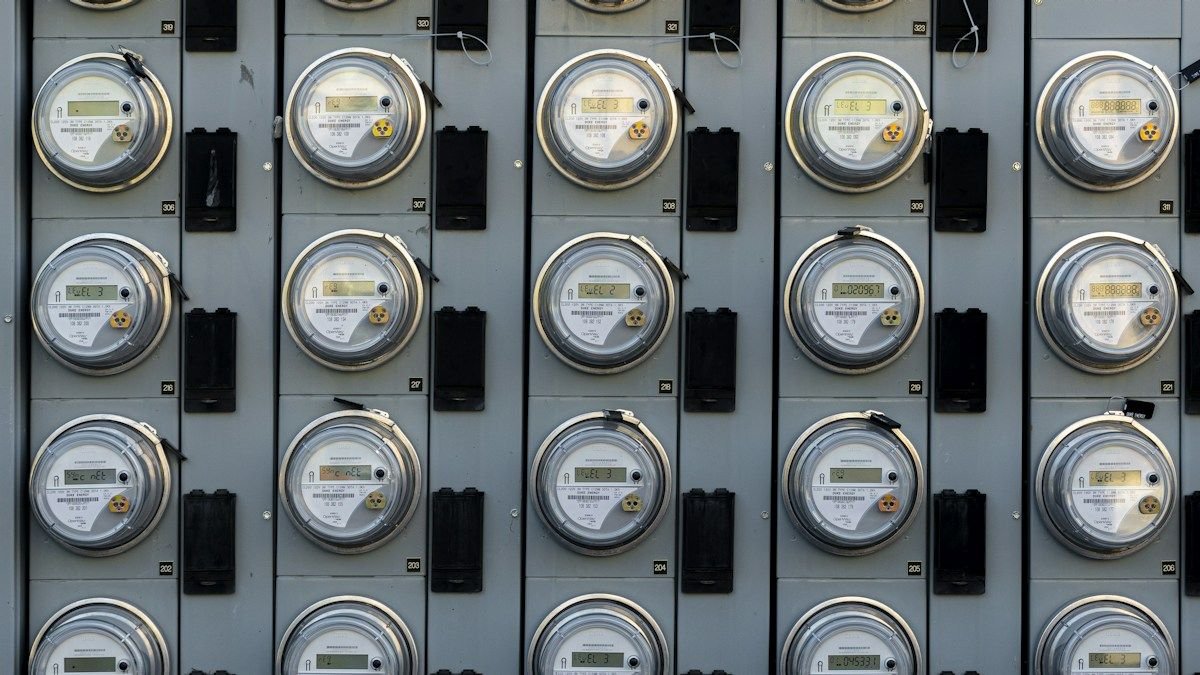 Cómo leer la factura de la luz si tienes placas solares