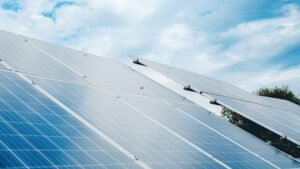 Mis placas solares producen poco: 8 causas y cómo detectarlas